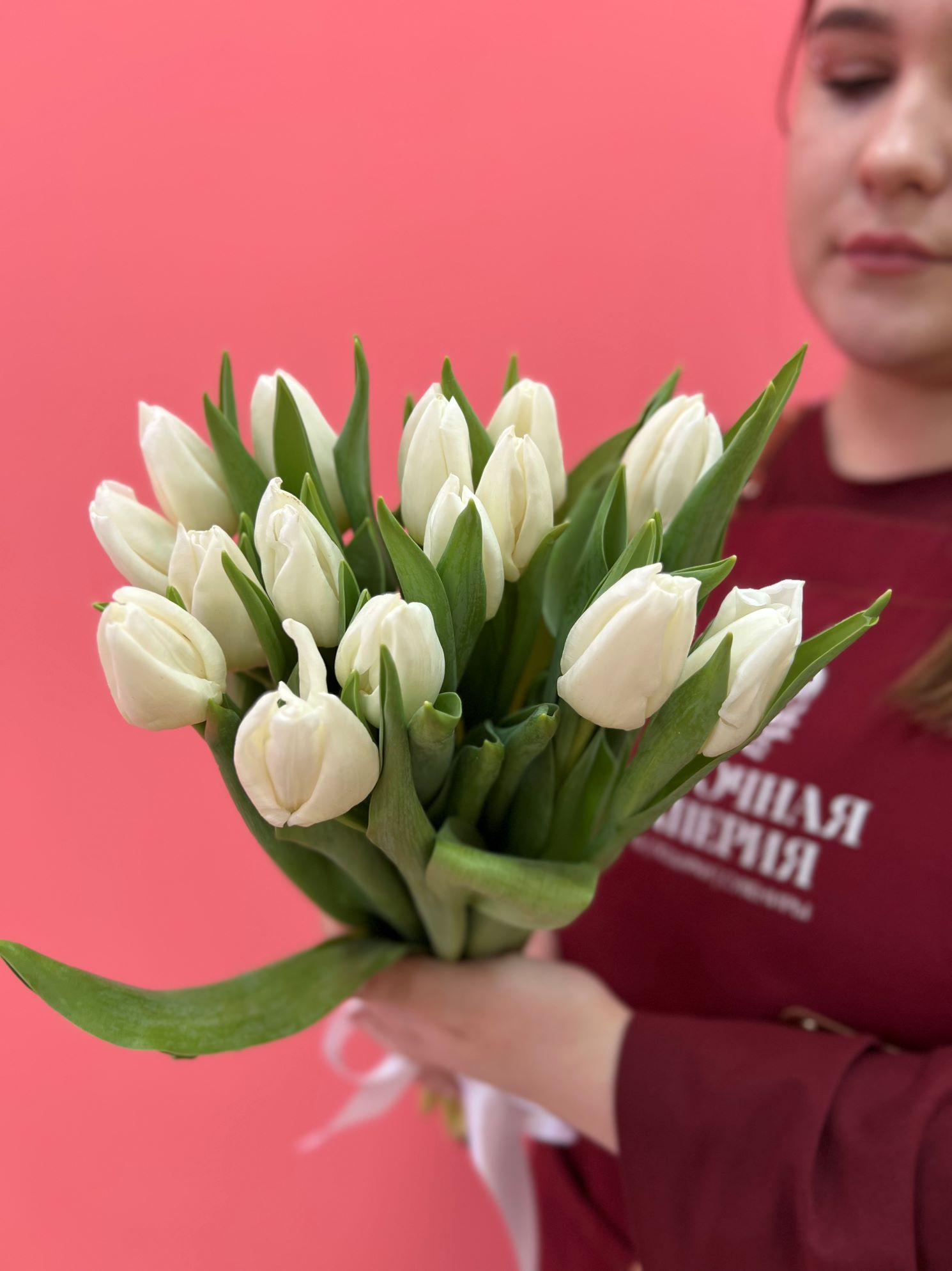 Букет из 15 белыхТюльпанов