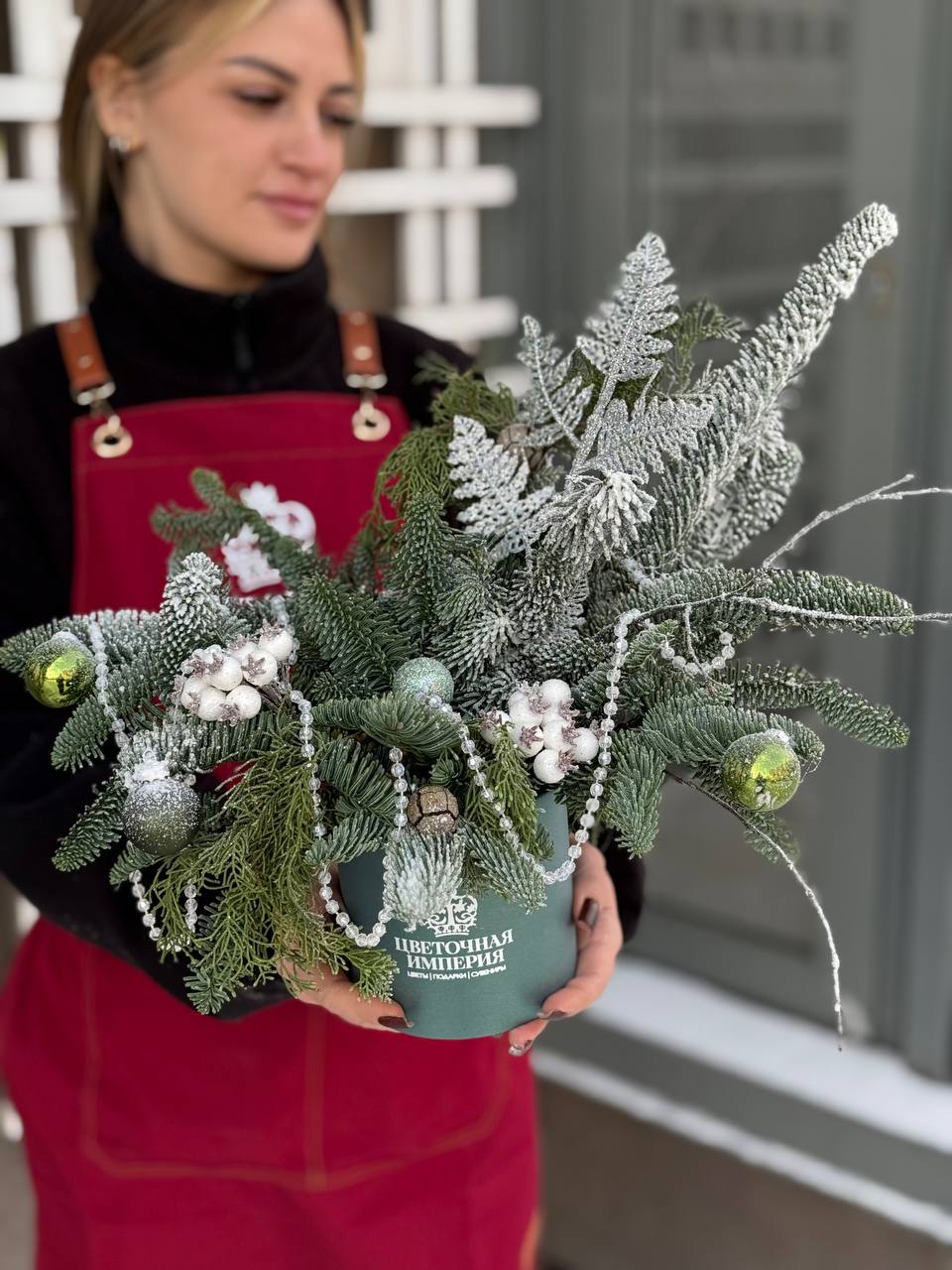 Композиция из ели на Новый год